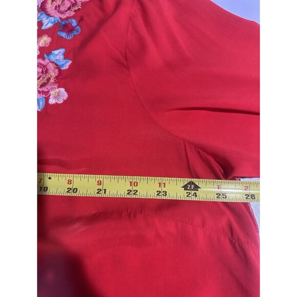 Andree by Unit Sz 1x V-Neck Top Roll Tab Red Embroidered Lace Boho Flowy - Picture 8 of 13